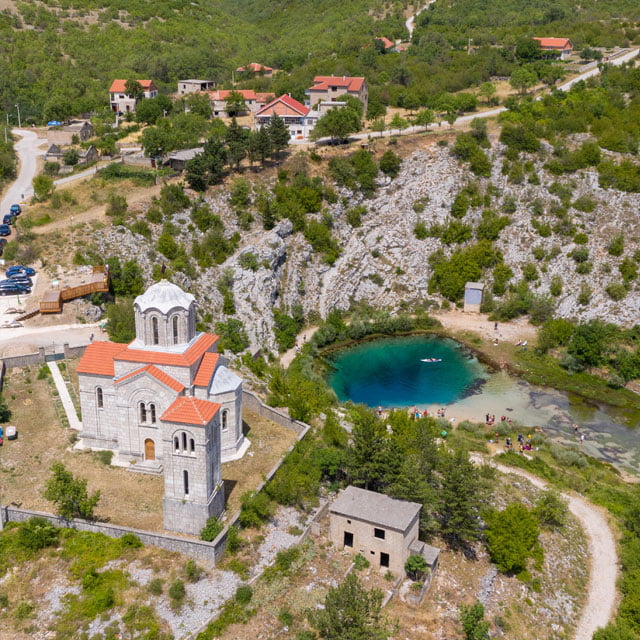 https://wavetravel.hr/wp-content/uploads/2022/03/cetina.jpg